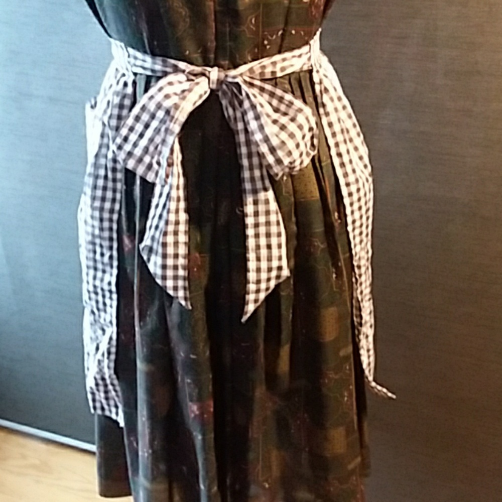 Vintage gingham apron - Picture 3 of 3
